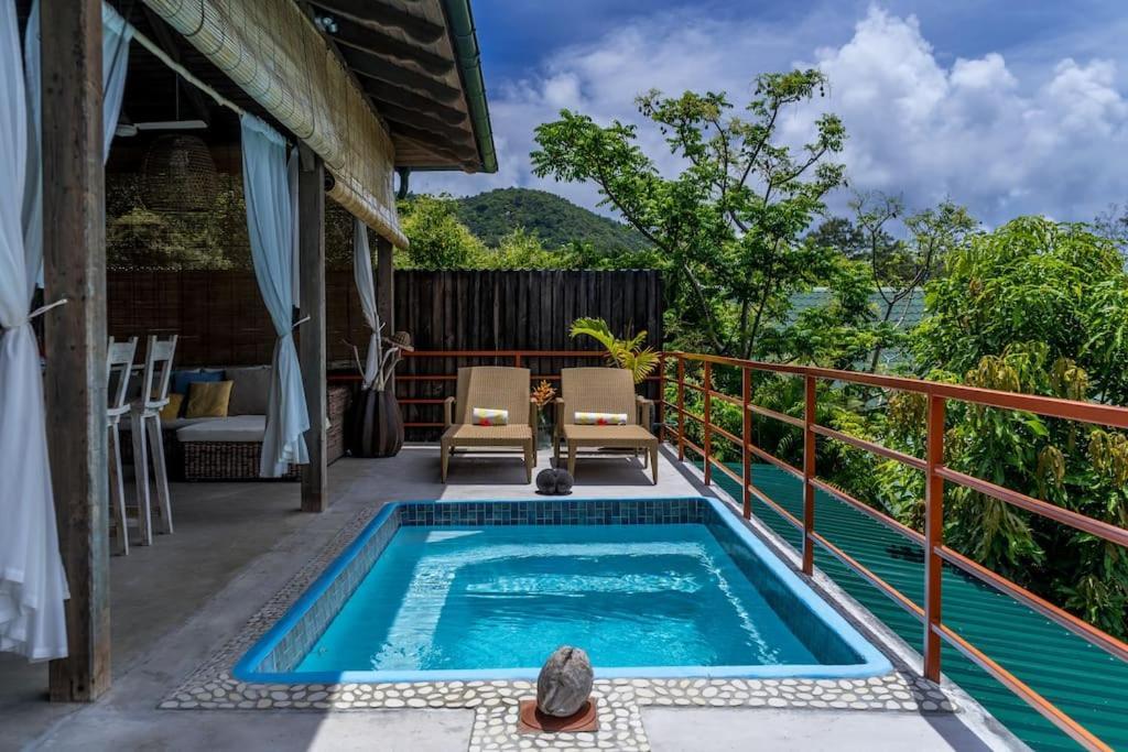 La Pointe Beach Huts Баи-Сейнт-Энн Экстерьер фото